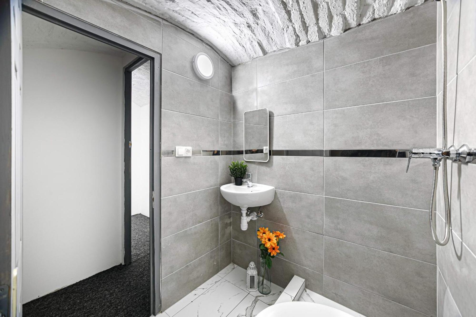 Muranyi 50 City Rooms بودابست المظهر الخارجي الصورة